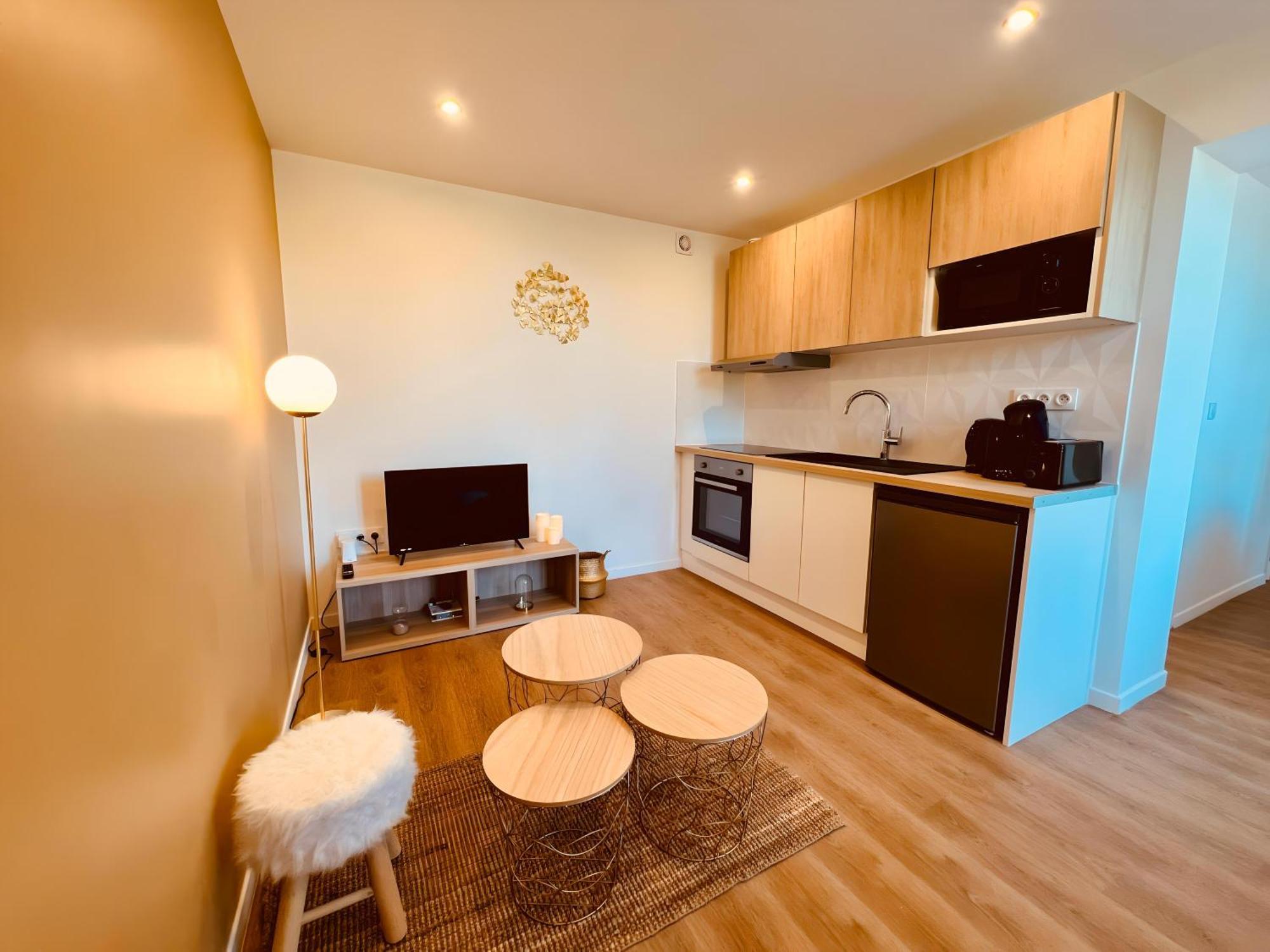 Le Golden Garden - Home Homy Montluçon Zewnętrze zdjęcie